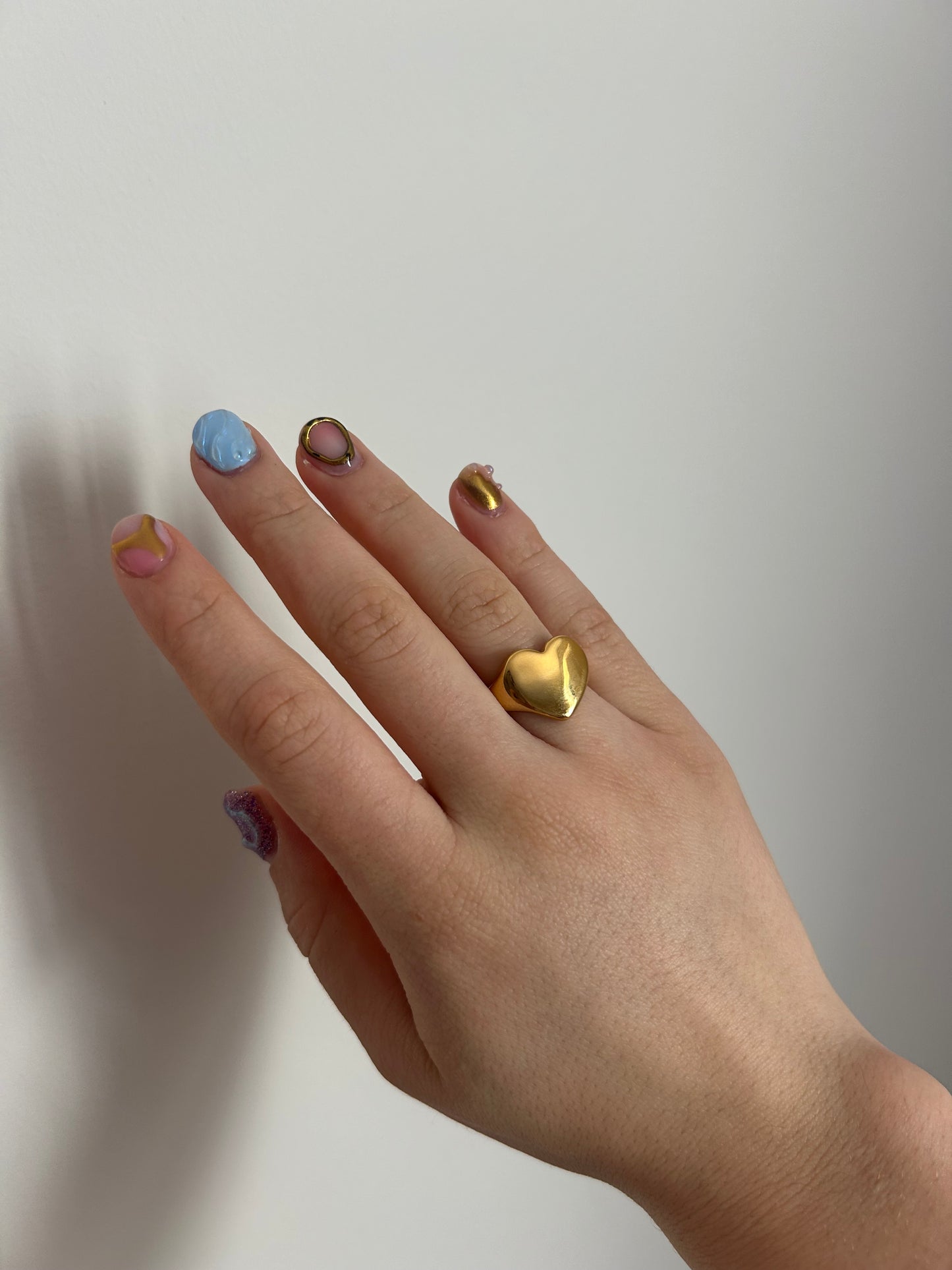 Gold Corazón Heart Ring