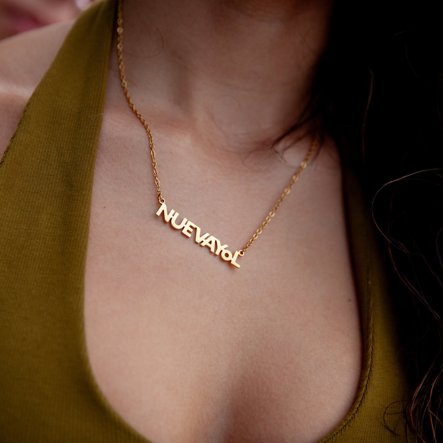 NUEVAYoL gold stainless steel necklace, New York statement jewelry