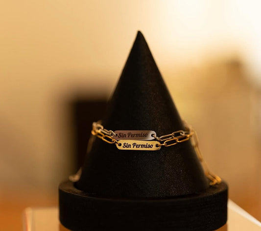 How Branded Engraved Jewelry Elevates Corporate Gifting & Events