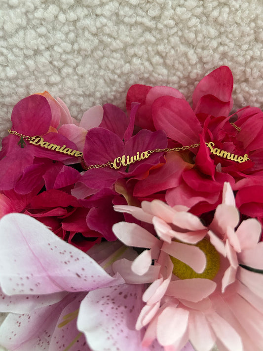 Custom Three Name Necklace – Gold or Silver Personalized Name Chain