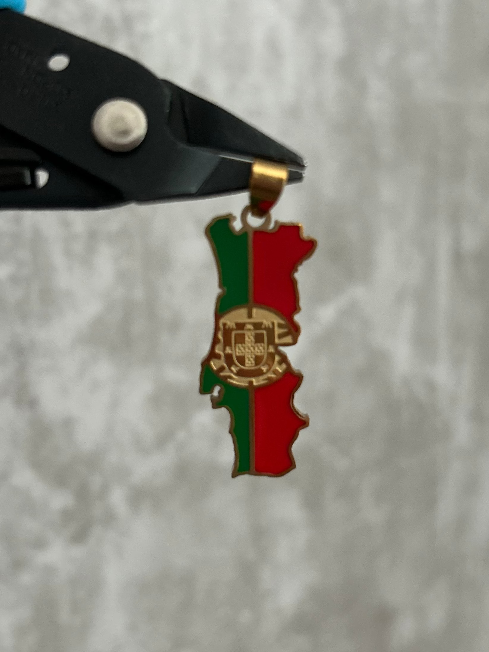 Portugal Pendant in Gold