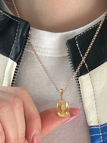 Cowboy Hat Pendant Necklace – Western Charm in Gold