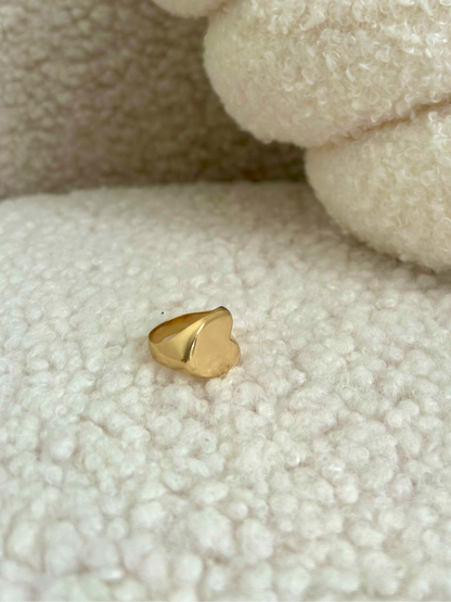 Gold Corazón Heart Ring