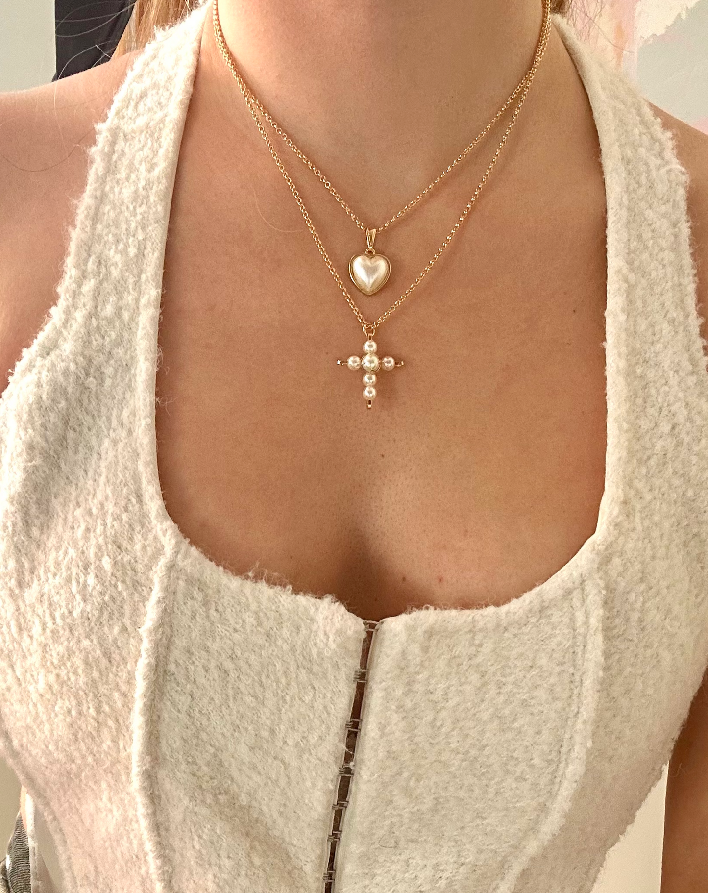 Perlita Cross Pendant Necklace